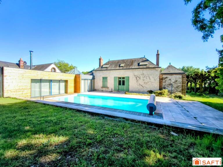 Maison de caractère 8 pièces 245 m² avec piscine — photo 1