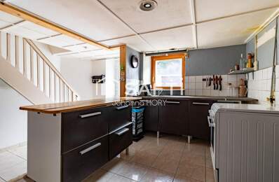 Maison mitoyenne à rénover 216 m2 à Fort potentiel — photo du bien