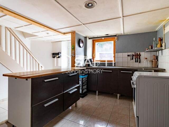 Maison mitoyenne à rénover 216 m2 à Fort potentiel — photo du bien