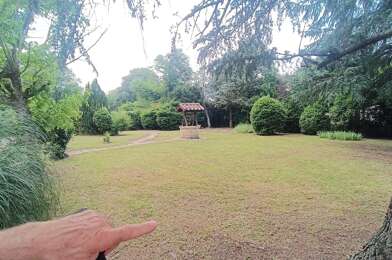 Terrain  210000 €