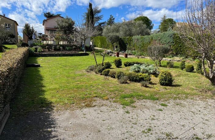 141 m², 4 chambres, piscine et jardin près d'Alès — photo 2
