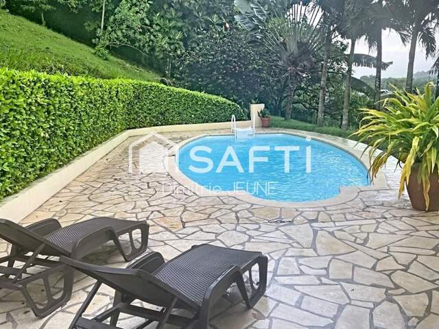 Villa T4 de standing avec piscine — photo du bien