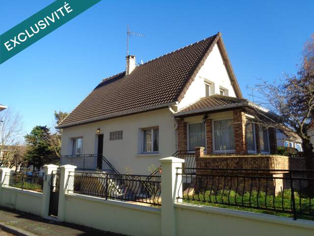 CENTRE-VILLE MAISON FAMILIALE 6 PIECES 4 CHAMBRES + VERANDA + SOUS-SOL TOTAL — photo du bien
