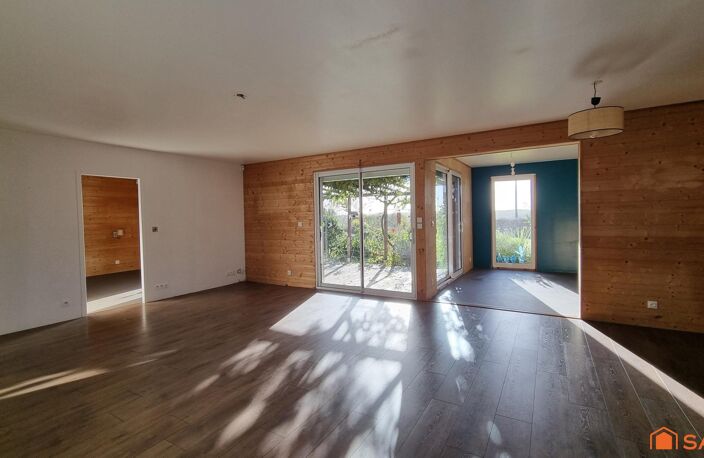 Maison bois éco-performante avec quasi autonomie électrique — photo 5