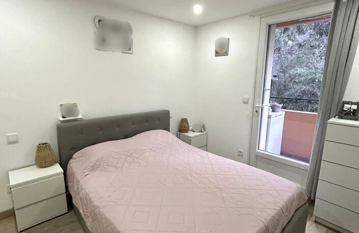 MENTON : APPARTEMENT 3 PIÈCES TRAVERSANT - RARE — photo 5