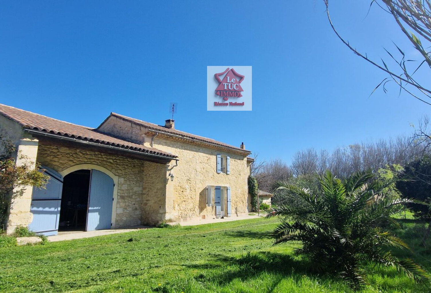 mas de 138 m2 habitables sur 3732 m2 de terrain — photo 1