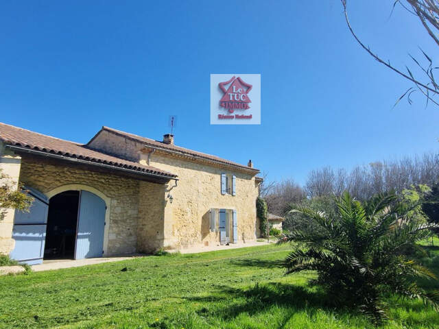 mas de 138 m2 habitables sur 3732 m2 de terrain — photo du bien