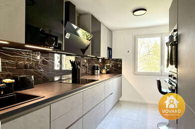 Appartement 4 pièces 248000 €