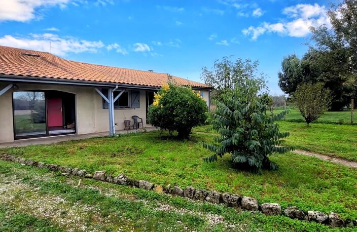 33230 - COUTRAS - MAISON 130 M² - 1600 M² JARDIN — photo 3