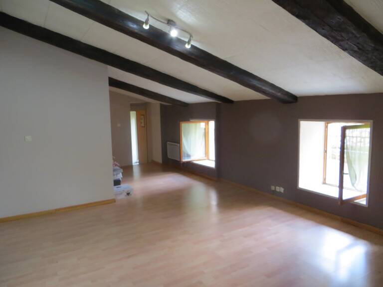 APPARTEMENT LUMINEUX À BAGNOLS-SUR-CÈZE — photo 1