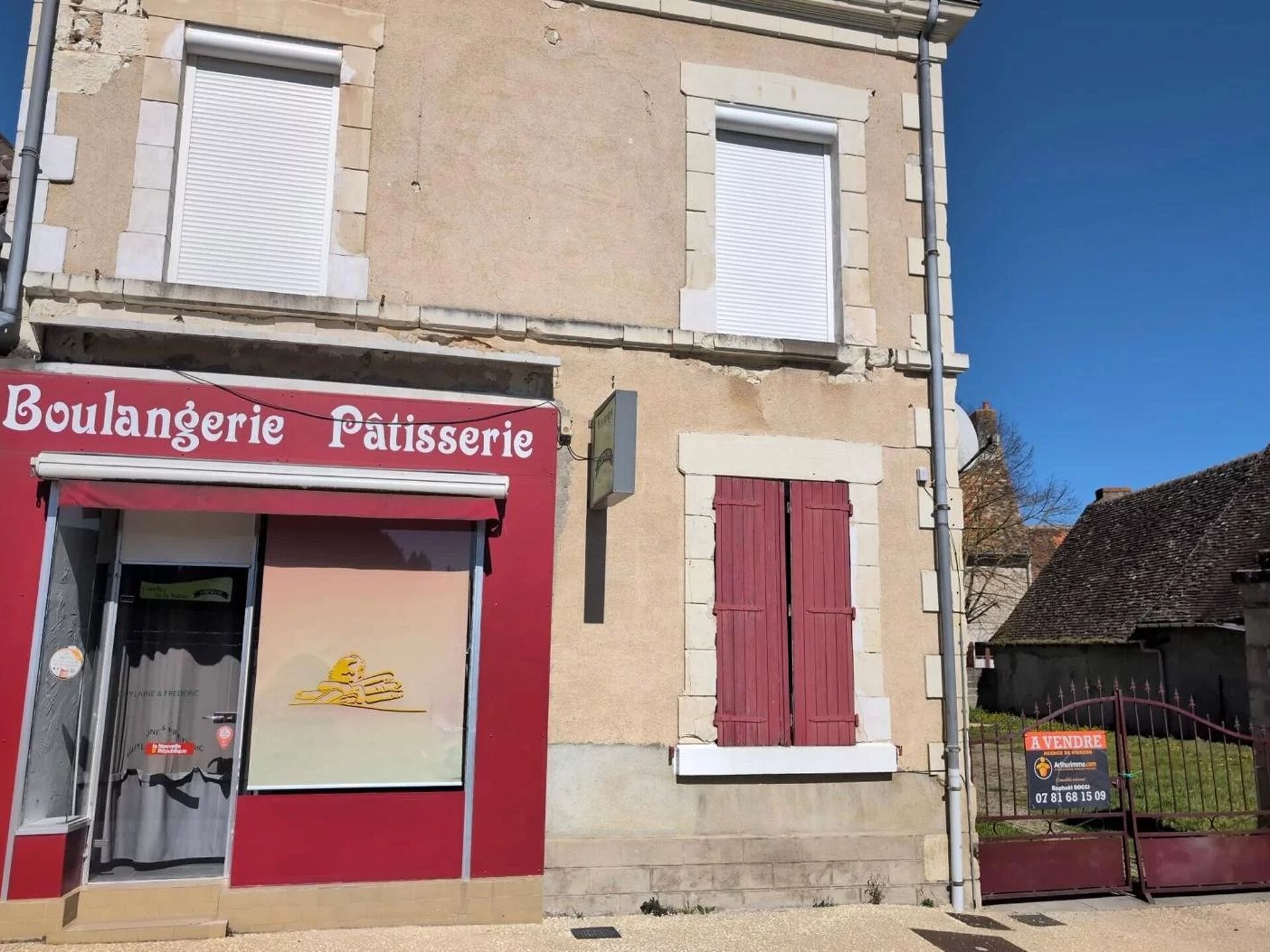 Immeuble 6 pièces 136 m² · à Saint-Genou · 136 m² · 49 900 €