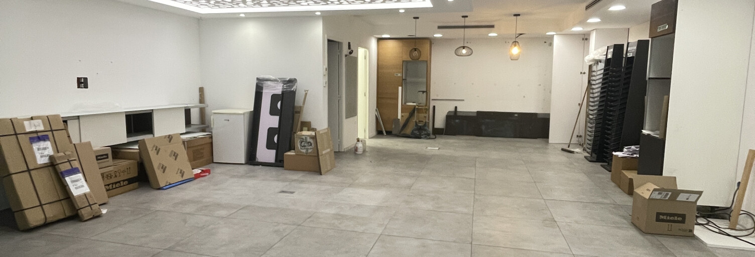 Divers  97 m² à louer à Aix-en-Provence (13090)