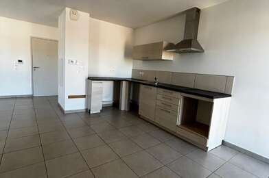 Appartement 4 pièces 859 €