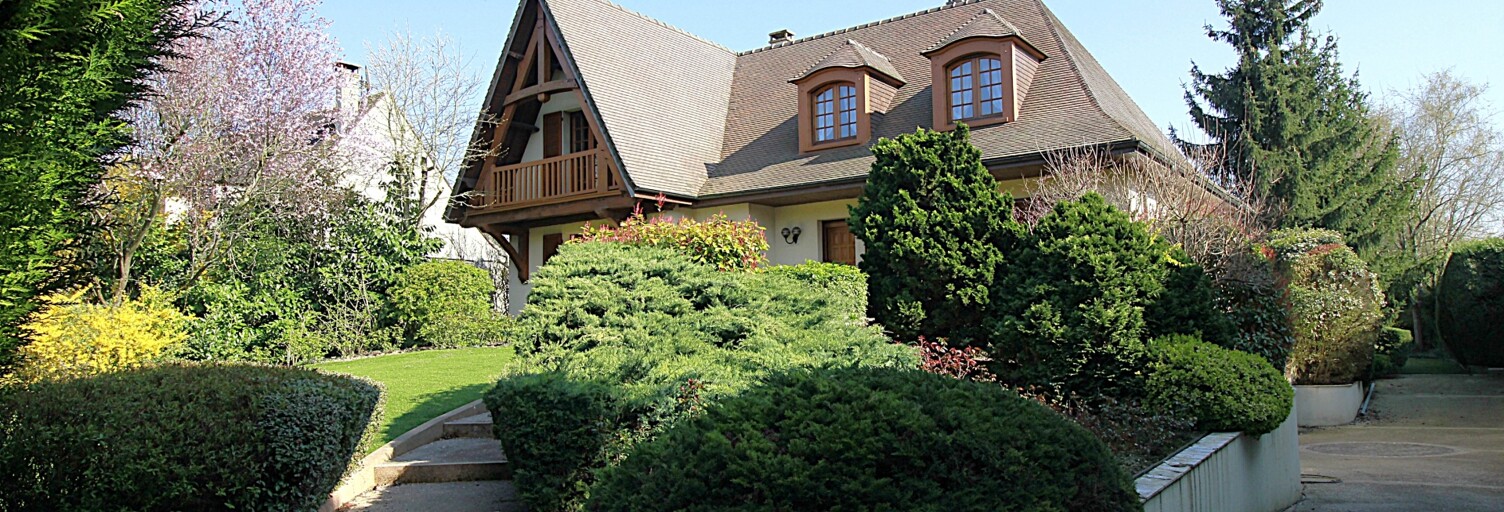 Maison 7 Pièces 185 m² à vendre à Mandres-les-Roses (94520)