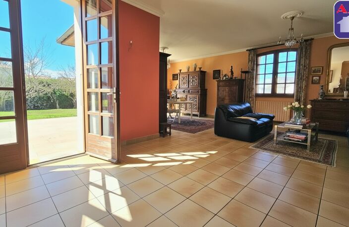 Vente maison 8 pièces 200 m² Saint-Gaudens (31800) — photo 2