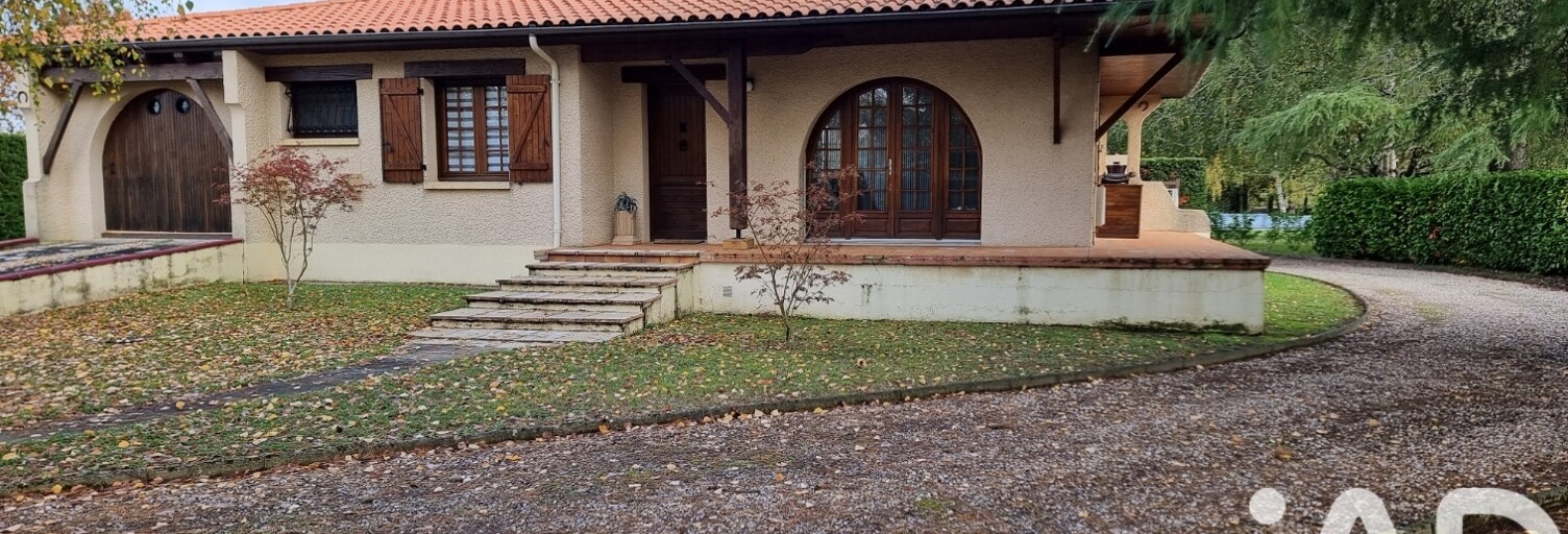 Maison 5 Pièces 109 m² à vendre à Saint-Pey-de-Castets (33350)