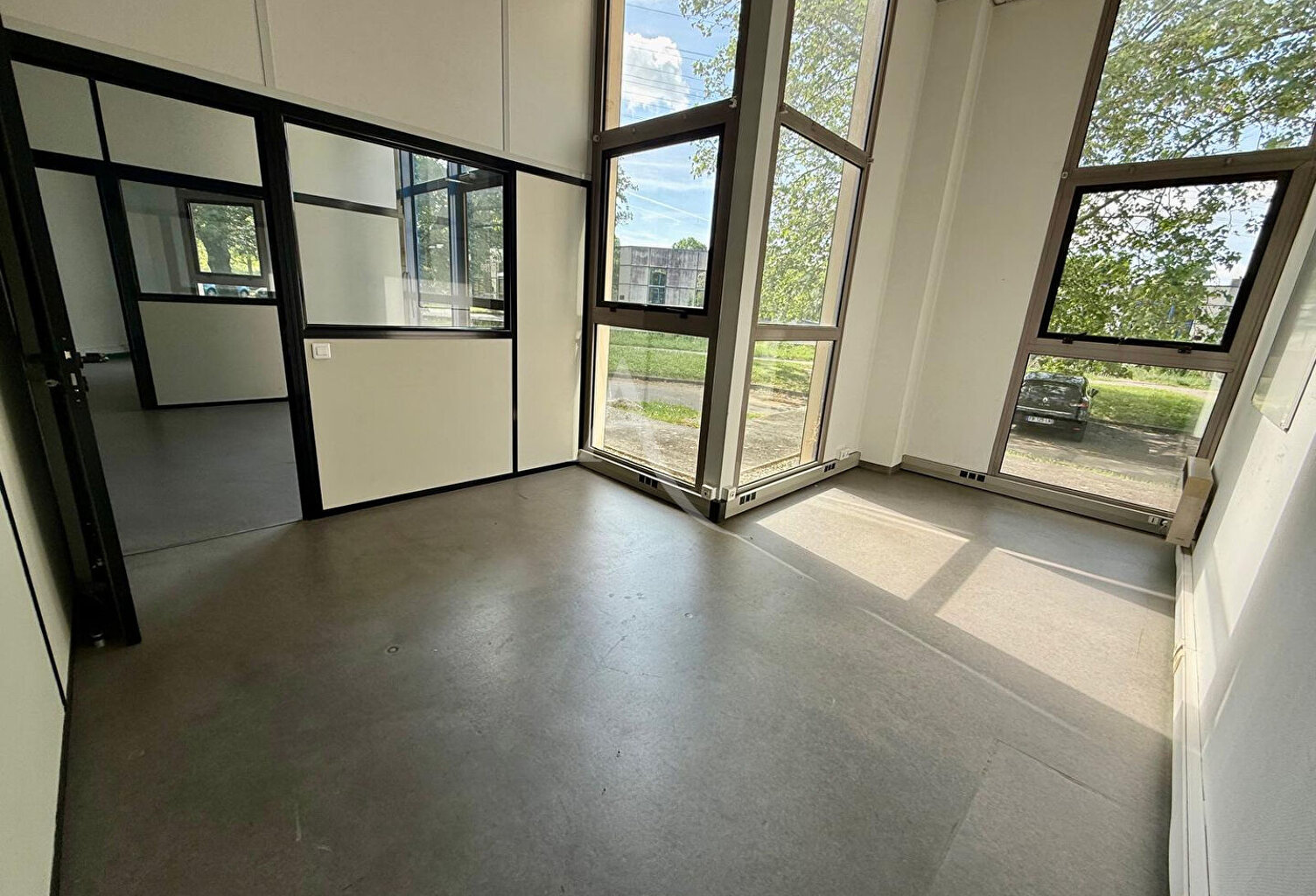 Labège Innopole - Local commercial de 73 m² — photo 1