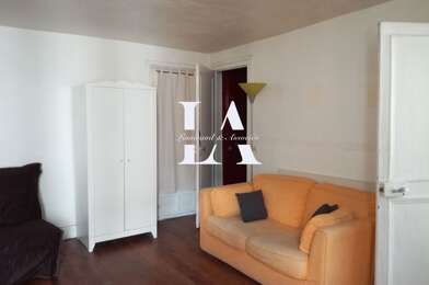 Appartement 1 pièces 1003 €