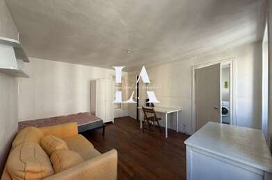 Appartement 1 pièces 1003 €