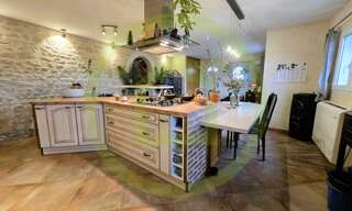 Maison 10 Pièces 484 m² à vendre à Mirambeau (17150)