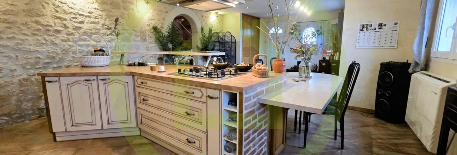 Maison 10 Pièces 484 m² à vendre à Mirambeau (17150)