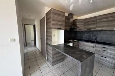 Appartement 4 pièces 780 €