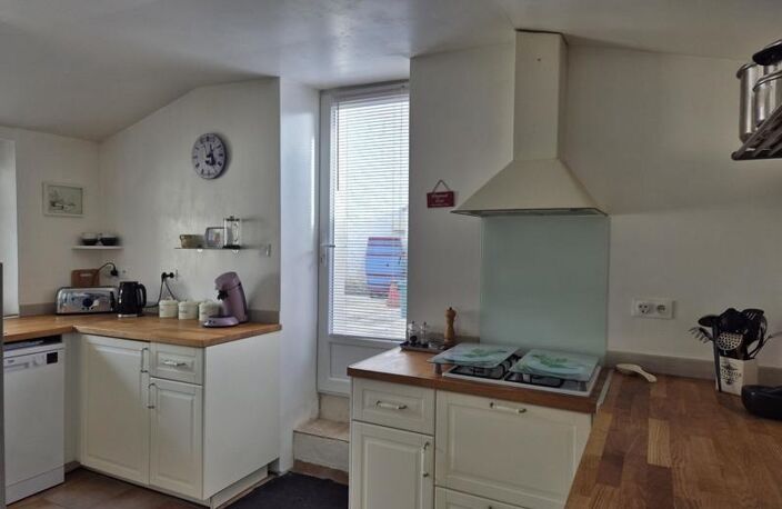 Maison en pierre de 4 pièces principales — photo 4