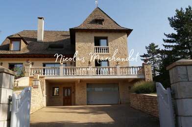 Maison 8 pièces 595000 €