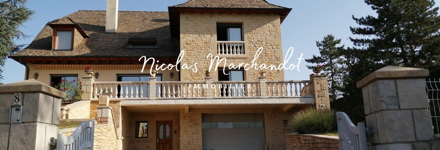Maison 8 Pièces 285 m² à vendre à Rodez (12000)