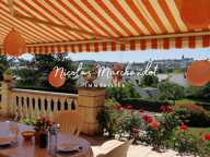 Belle maison spacieuse, terrasse vue cathédrale — photo 2