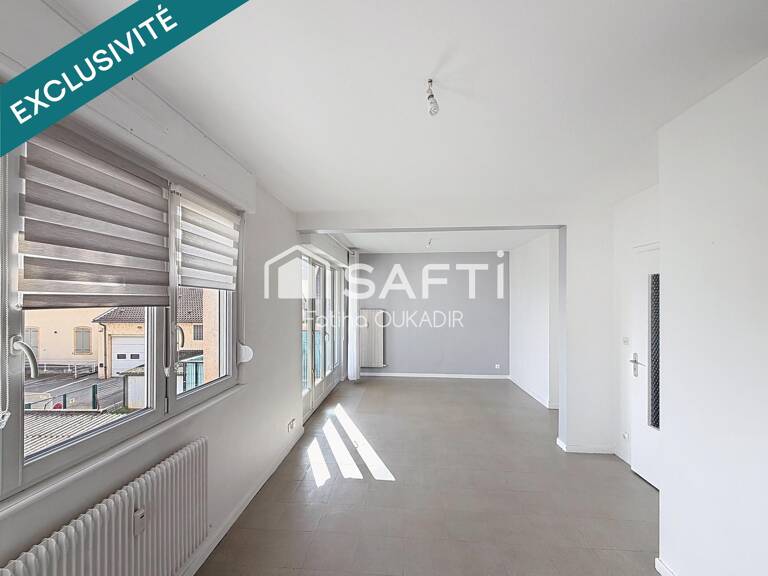 Appartement à DEUX MINUTES À PIED DE LA GARE avec balcon, cave et GARAGE. — photo 1
