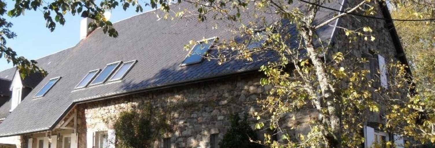 Maison 7 Pièces 171 m² à vendre à Champs-sur-Tarentaine-Marchal (15270)