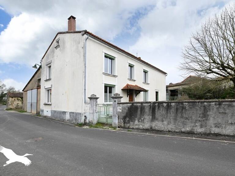 Maison de bourg de 9 pièces principales — photo 1