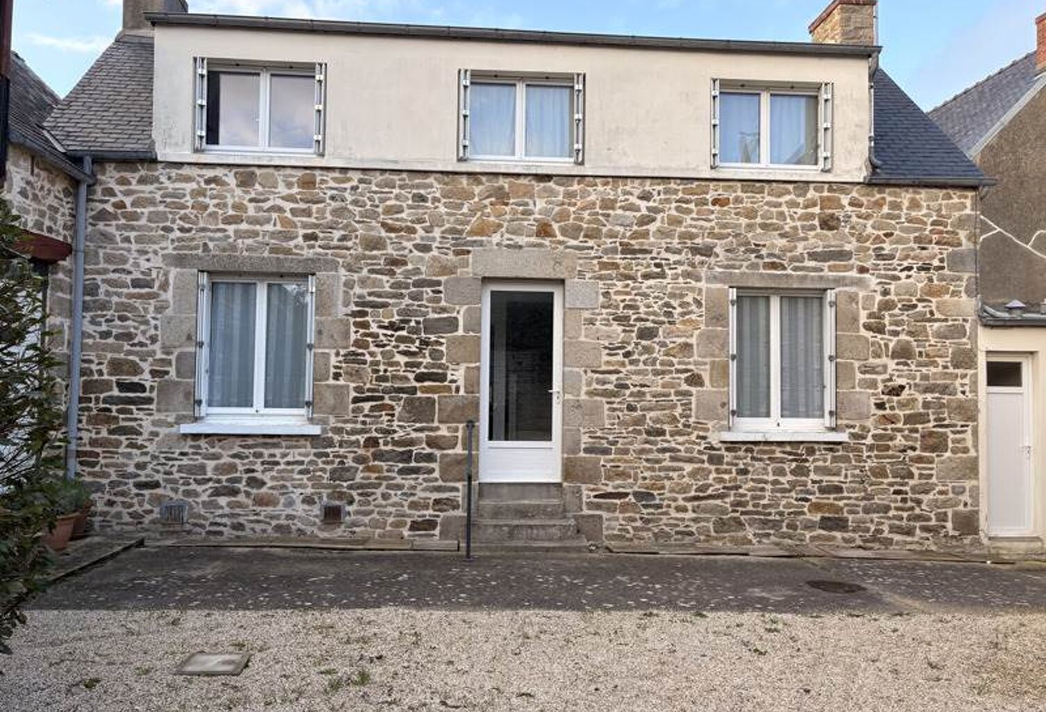 Maison de ville de 3 pièces principales — photo 1