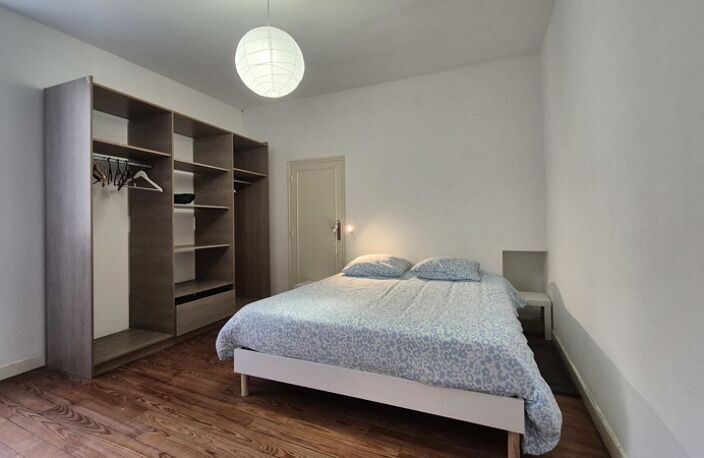 Vente immeuble   Mont-de-Marsan (40000) — photo 2