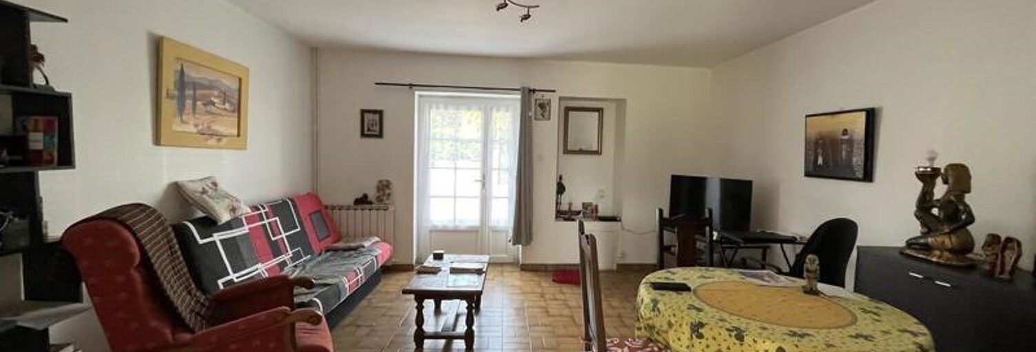 Maison 3 Pièces 74 m² à vendre à Terres-de-Haute-Charente (16270)
