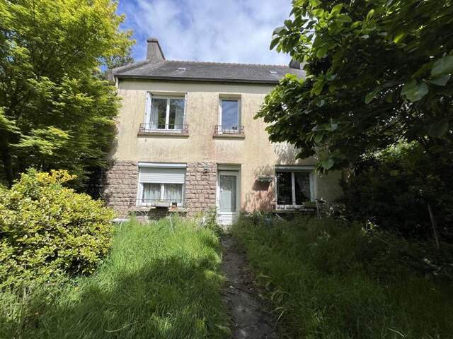 Maison 5 pièces 109 m² à Saint-Hernin — photo du bien