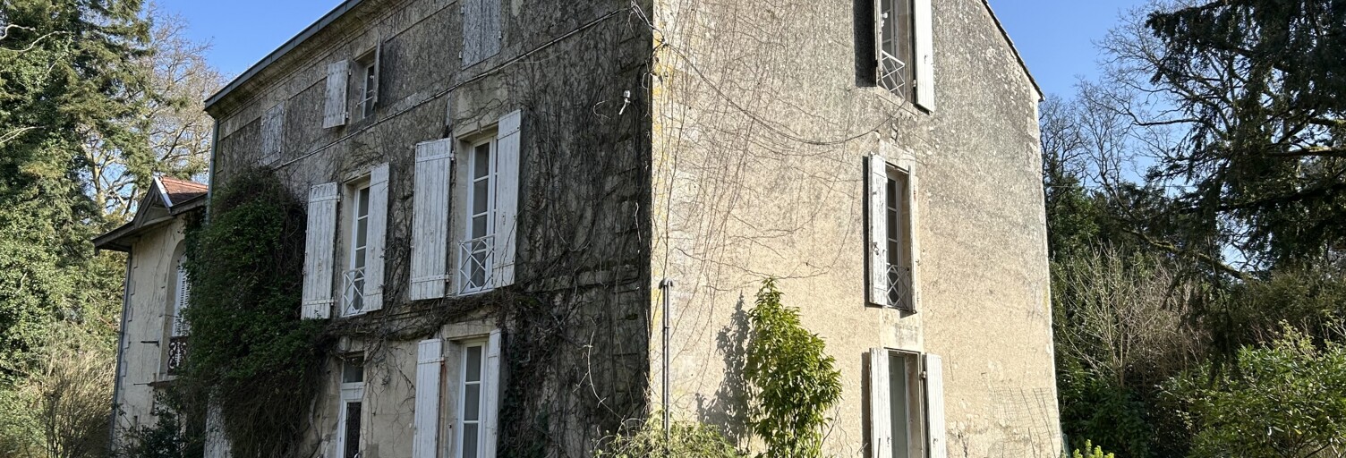 Maison 10 Pièces 281 m² à vendre à Échiré (79410)