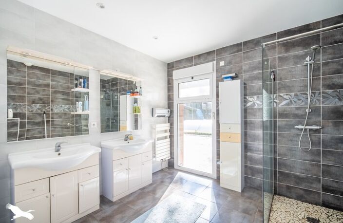 Contemporaine de 5 pièces principales — photo 3
