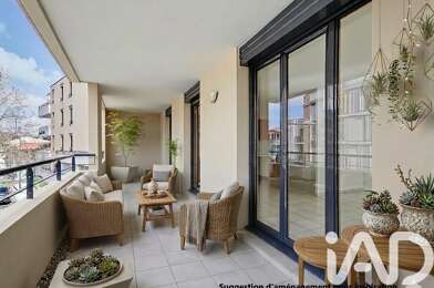 Appartement 4 pièces 300000 €