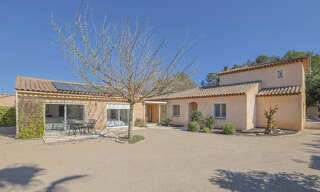 Maison 10 Pièces 253 m² à vendre à La Crau (83260)