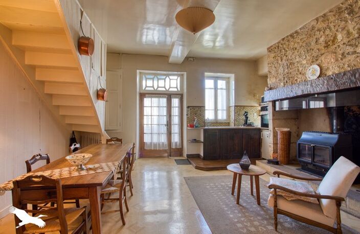 Maison de bourg de 6 pièces principales — photo 2