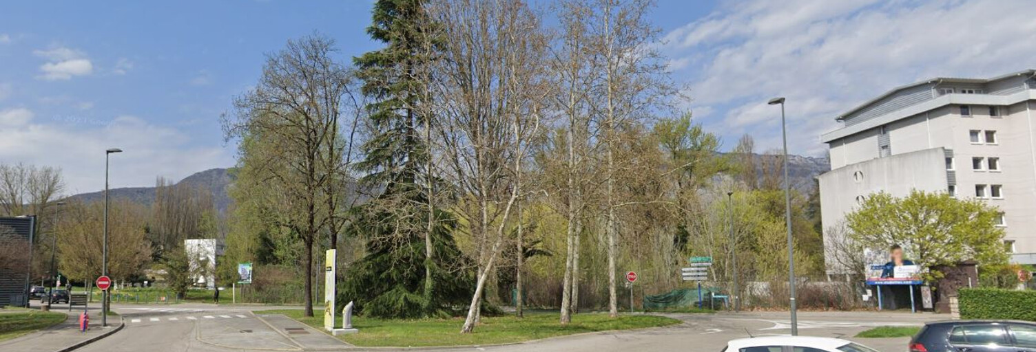 Garage  124 m² à vendre à Gières (38610)