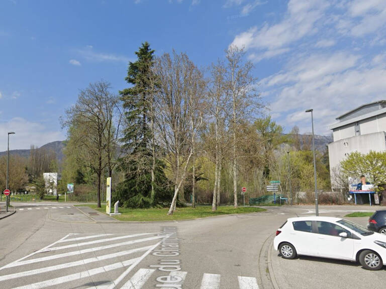 Lot de 10 parkings à Gières 38610 — photo 1