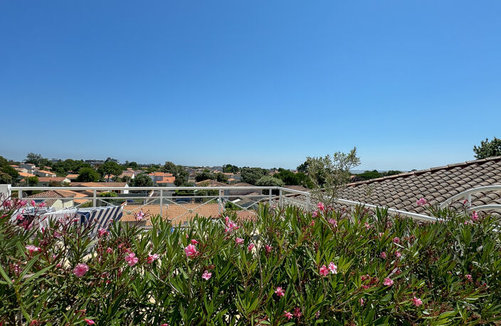 VAUX SUR MER APPARTEMENT 3 PIÈCES AU PRIX DE 444.125 EUR HAI — photo 3