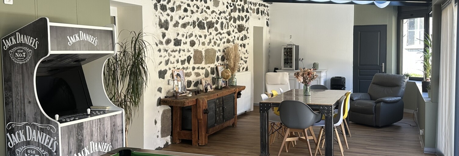 Maison 8 Pièces 234 m² à vendre à Saint-Diéry (63320)