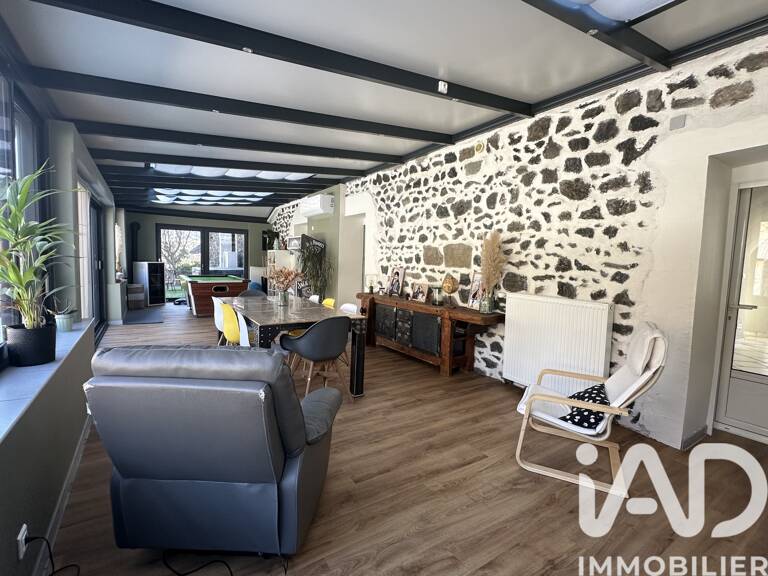 Vente Maison/villa 8 pièces — photo 1