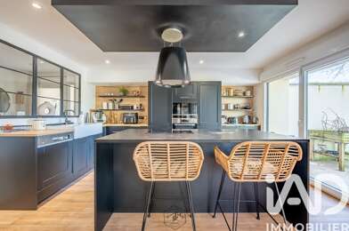 Maison 7 pièces 450000 €