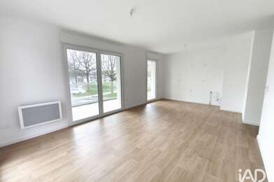 Appartement 3 pièces 740 €