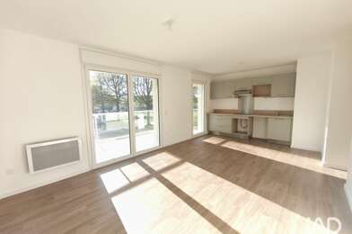 Appartement 3 pièces 740 €